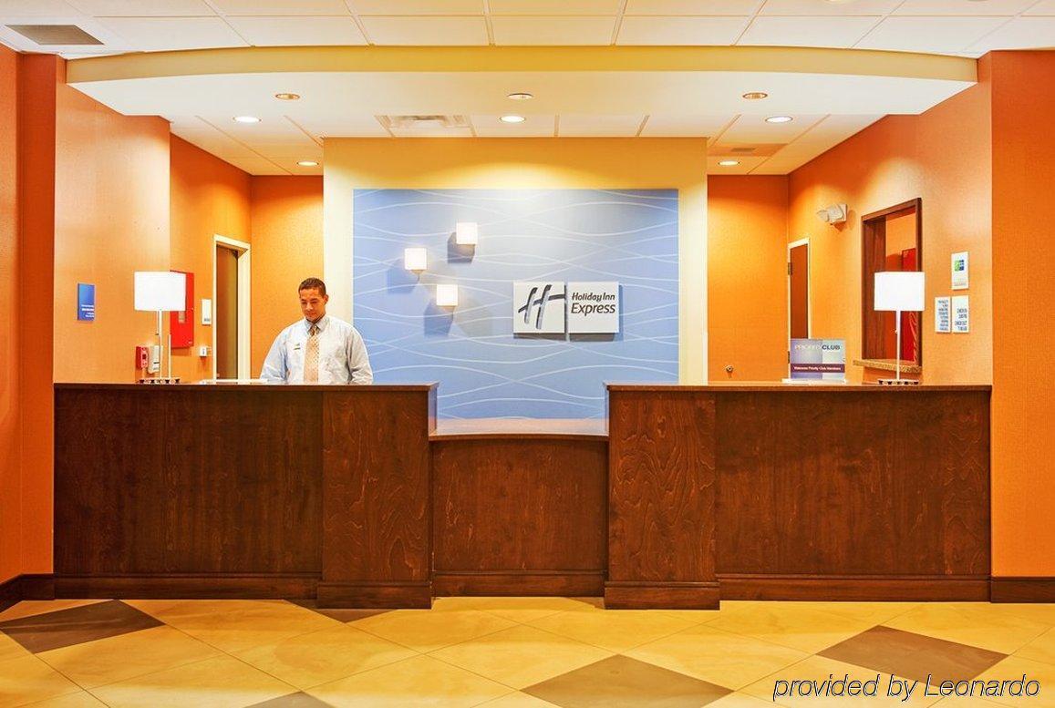 Holiday Inn Express And Suites Houston North - Iah Area By Ihg Екстер'єр фото