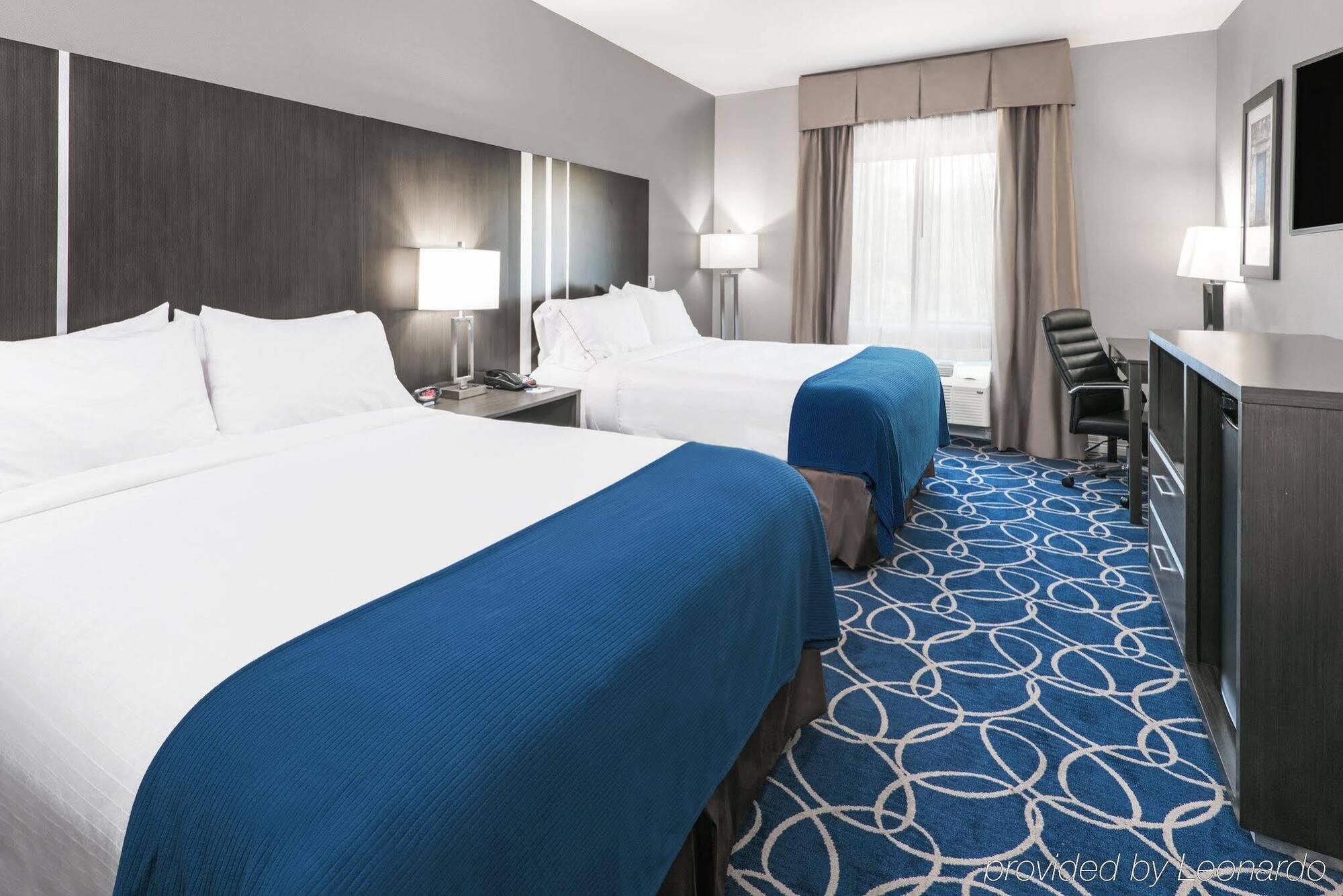 Holiday Inn Express And Suites Houston North - Iah Area By Ihg Екстер'єр фото